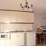 Island House Mare *